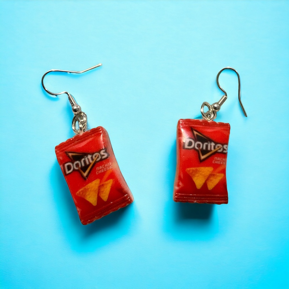 Adorable hand made earrings